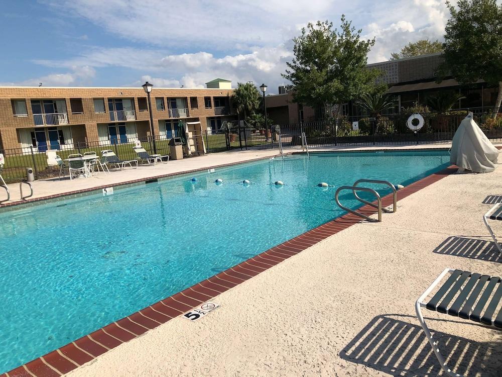 Motel 6-La Place, La Luaran gambar