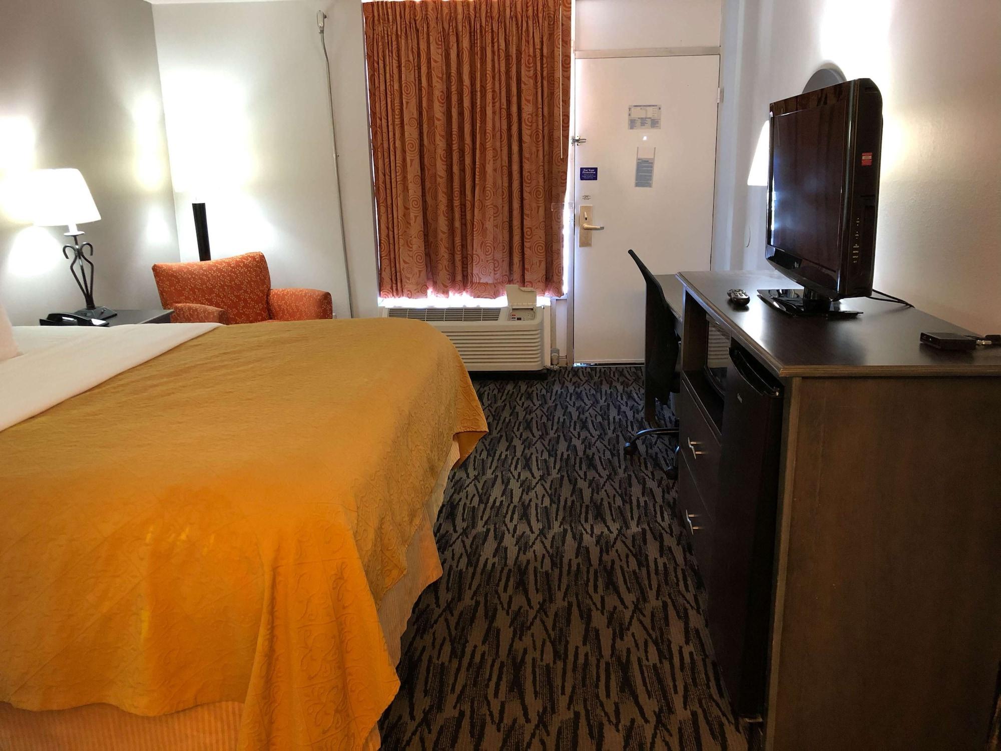Motel 6-La Place, La Luaran gambar
